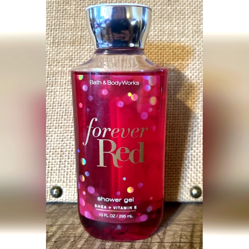 1 NEW BATH & BODY WORKS FOREVER RED SHOWER GEL BODY WASH BUBBLE 10 OZ